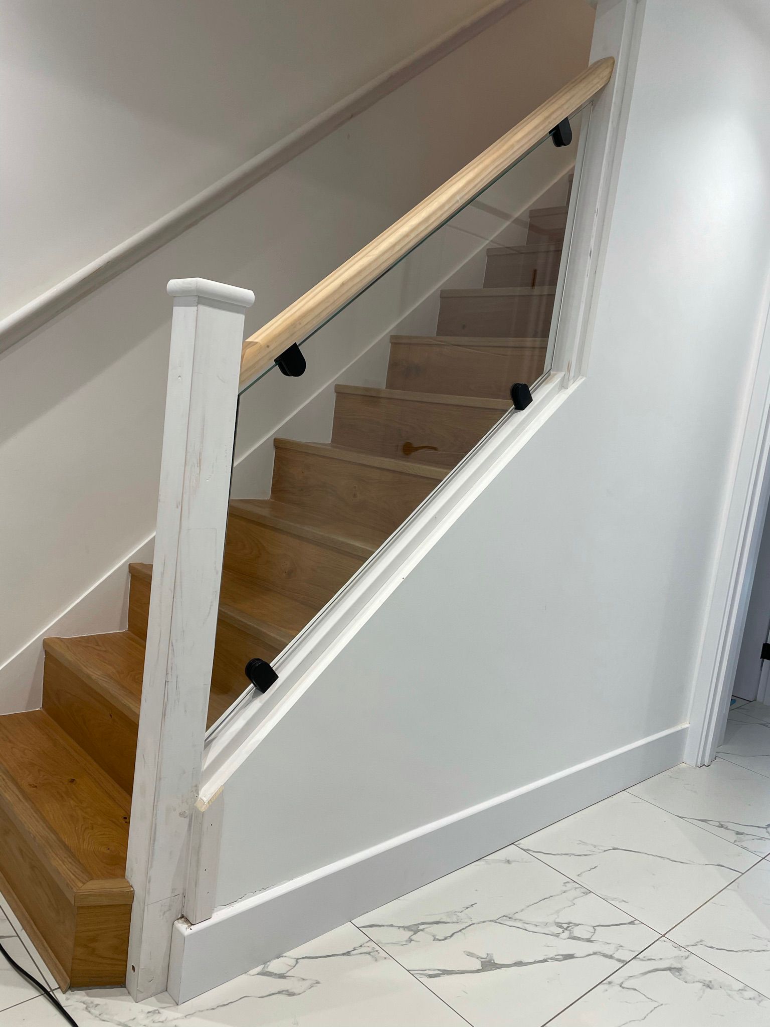 Staircase balustrades